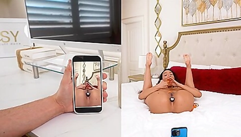 Sarah Lace A Butt Plug Isnt Enough For This Horny College Girl In Hawaii