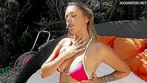 French Beauty In The Pool - Anita Rover