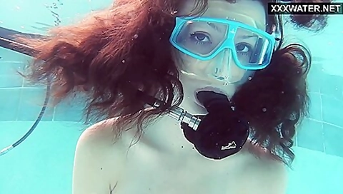 Emi Serene Masturbates Underwater In The Pool