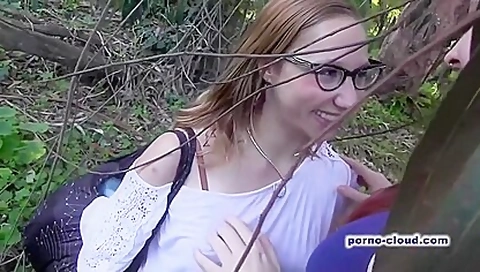 Lesbo Cloud - Outdoor Lesbian Licking