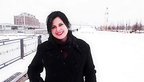 Lizbeth, 25 years old, archives and flakes up!