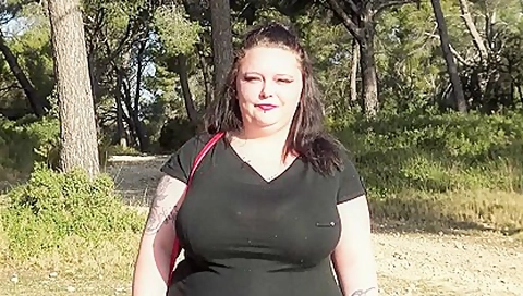 Jade, 23, from Strasbourg!