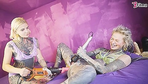 Cute Tattoo Lesbian Sex With Anuskatzz And Serpienta