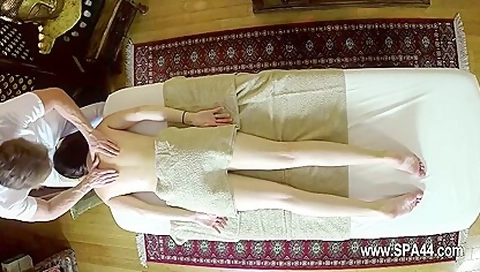Nasty Masseur Fuck His Customers