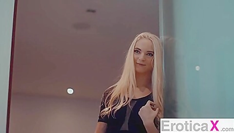 Stunning Gf Massaged & Made Love To By Bf - Lana
