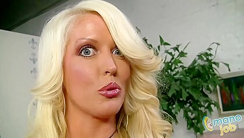 Lissome Alura Jenson At Handjob Video